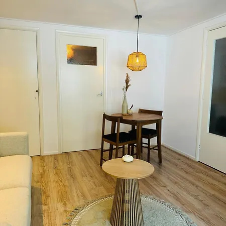 Souterrain Galenstraat - New Apartment *
